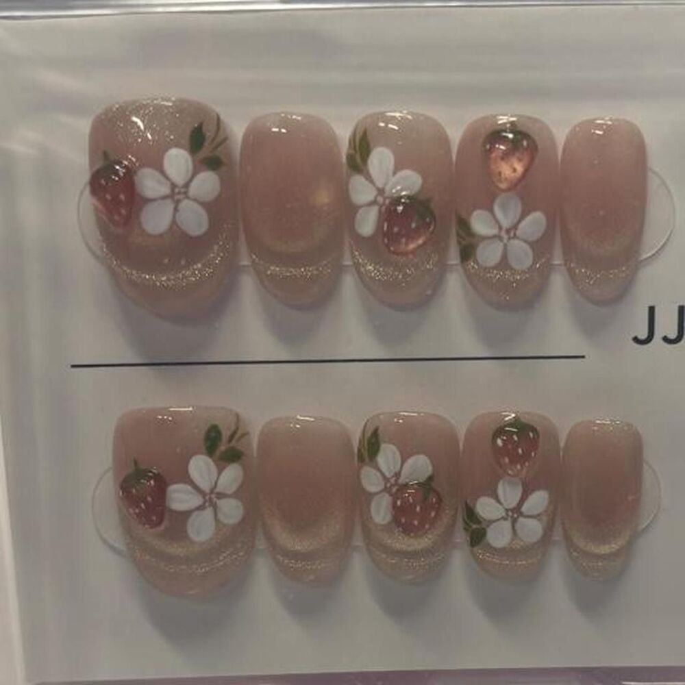 Handmade Strawberry & Daisy Press-On Nails | Size Large